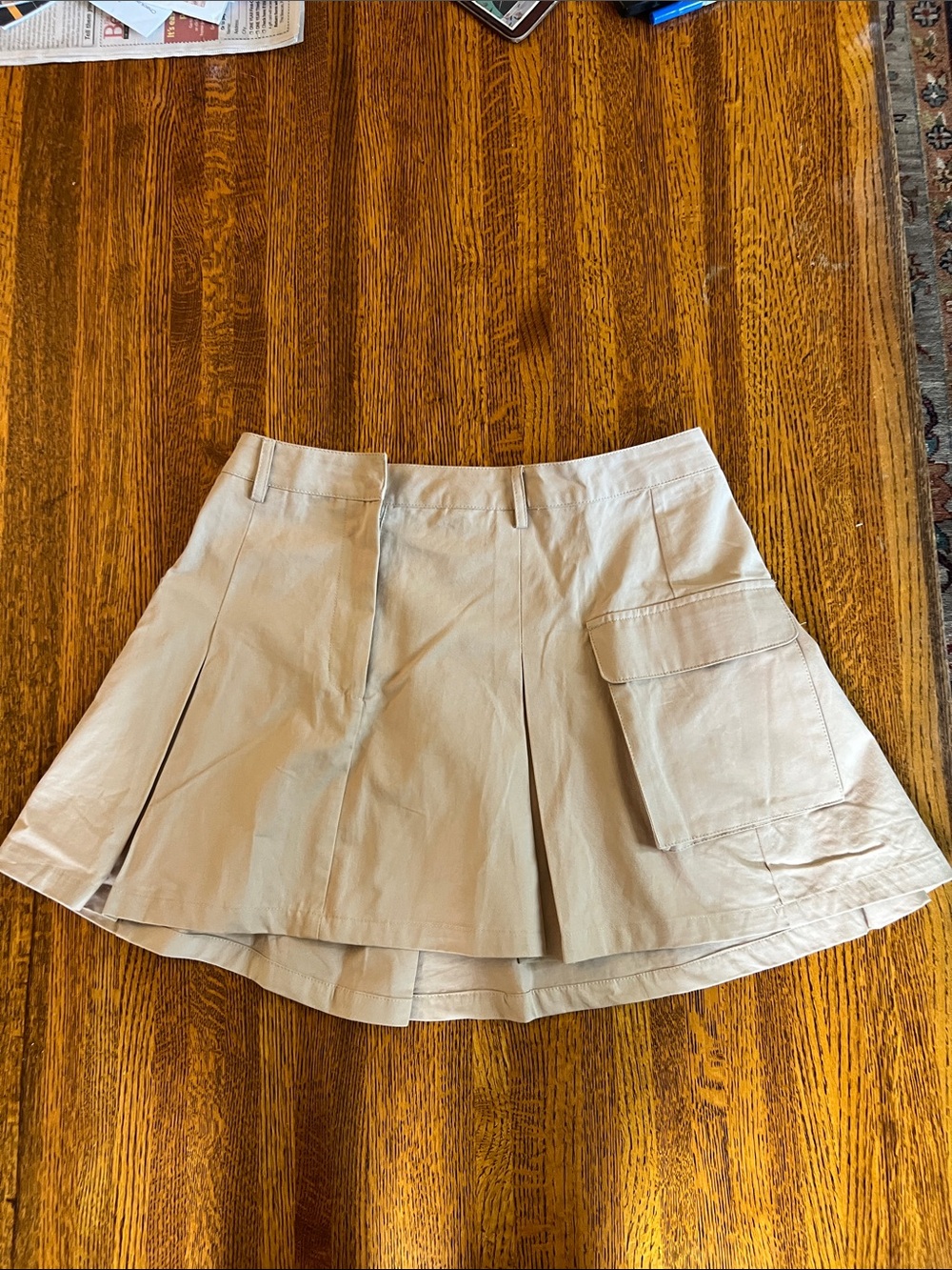 LE LIS Beige Pleated Cargo Pocket Mini Skirt - Women